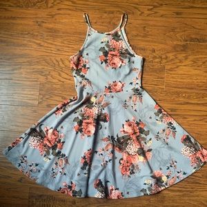 Women’s dress